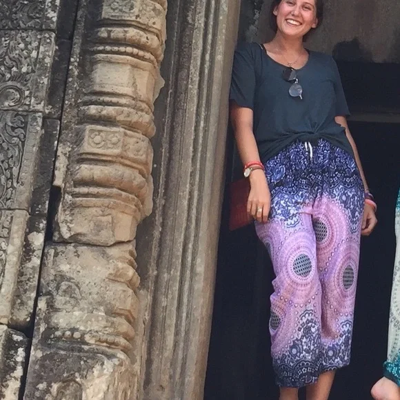 Elephant Pants O/S - Picture 3 of 3